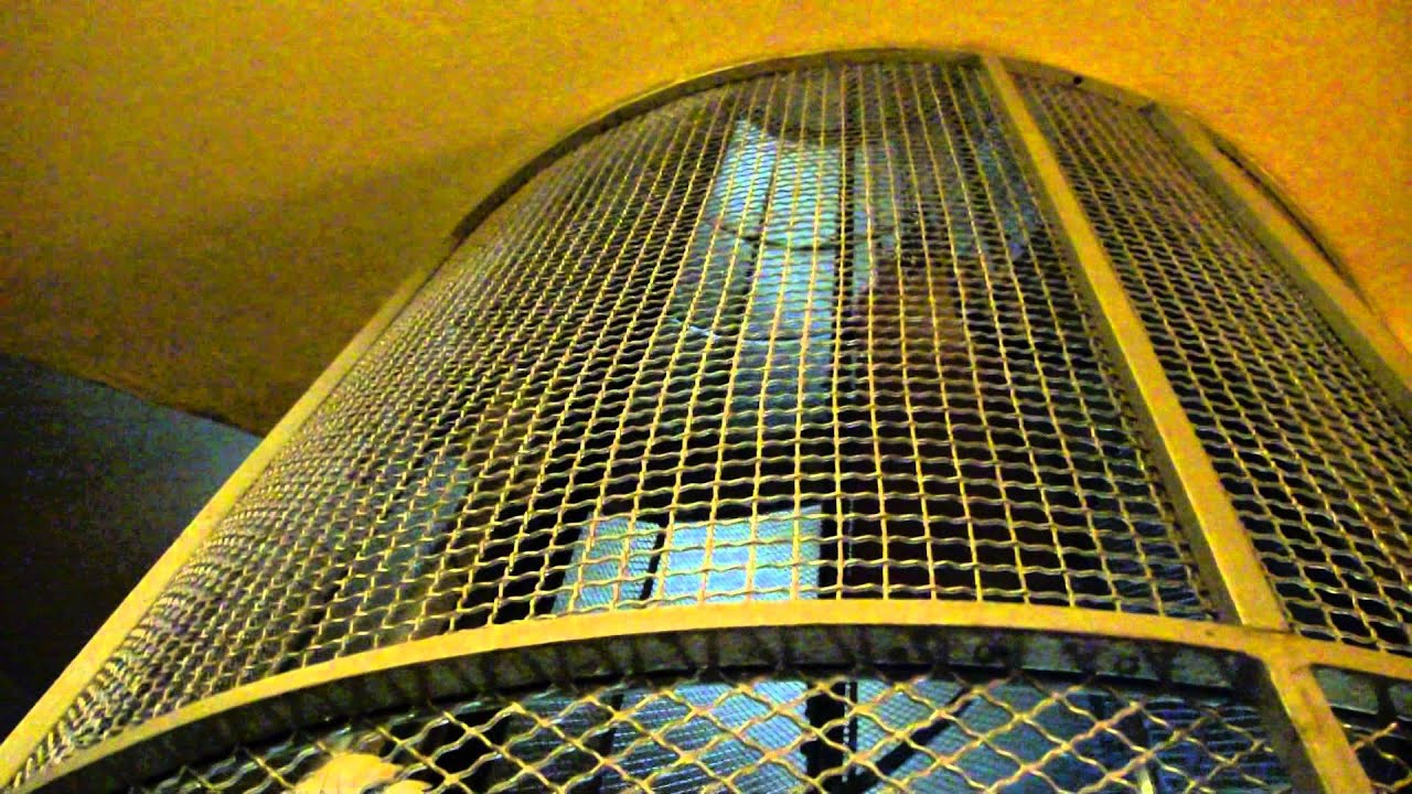 Some views of the amazing old 1910/1935 (m. 1992) Tr. Elevator/Lift@As OY Albatross, Turku, Finland