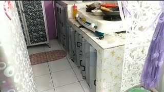 Inspirasi rumah kecil. tirai penutup bawah kompor