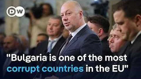 Bulgaria's goverment resigns after weeks of anti-corruption protests | DW News