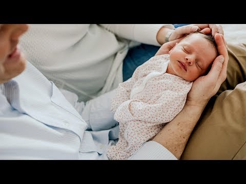 Videó: Hogyan Lehet Levágni Egy éves Babát