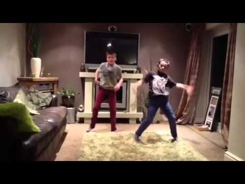 Gangnam style dancing kids - YouTube
