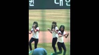 [Fancam] 090405 Taeyeon SNSD - Gee, Himnae