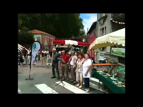 Video: Dordogne Ir Krāšņs Stāstījuma Piedzīvojums Par Bērnības Vasarām Kopā Ar Vecmāmiņu