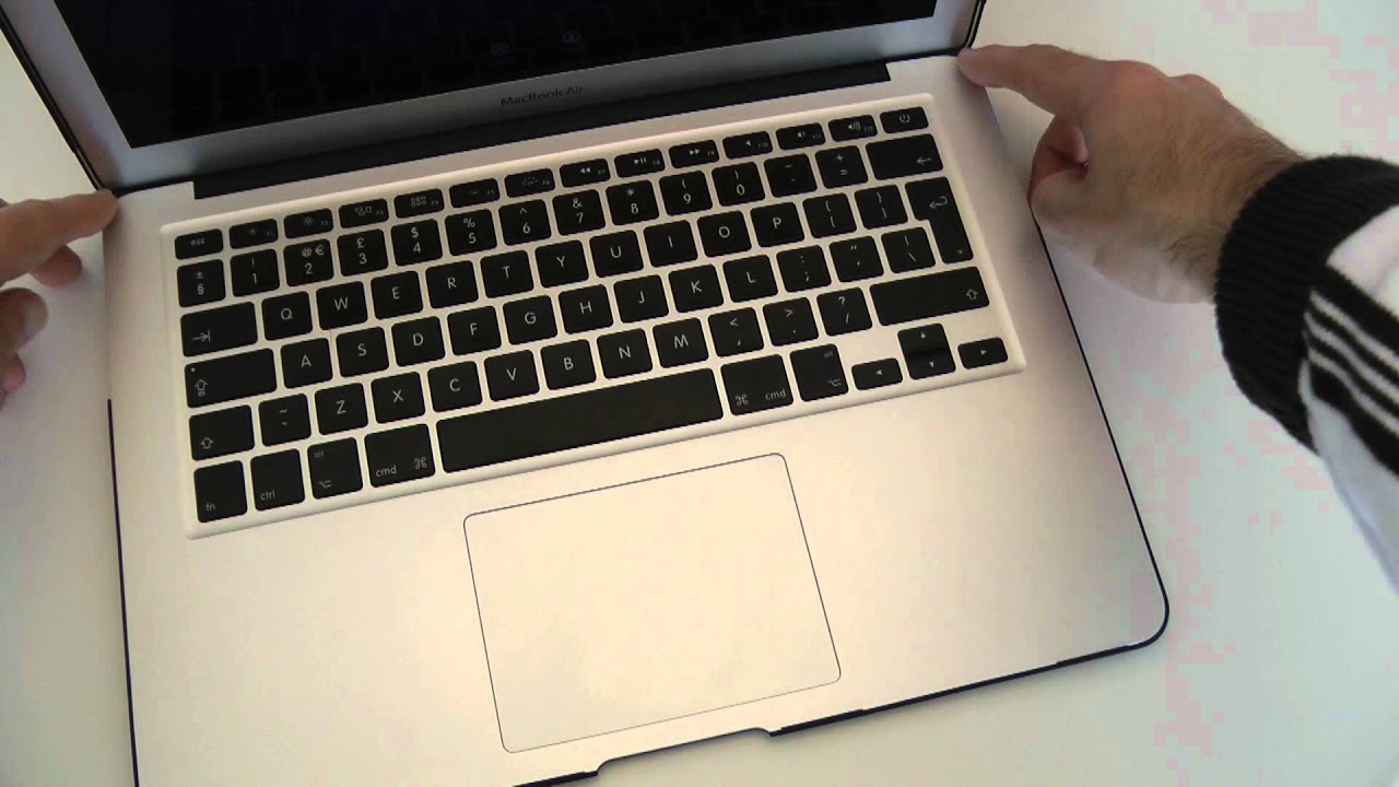 Incipio Feather Cover Review for 13-inch MacBook Air