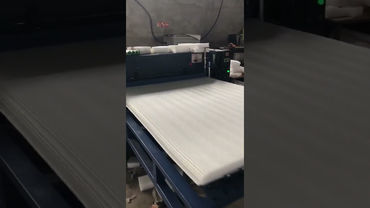 Do you know about the automatic EPE stamping and waste discharge all-in-one machine?