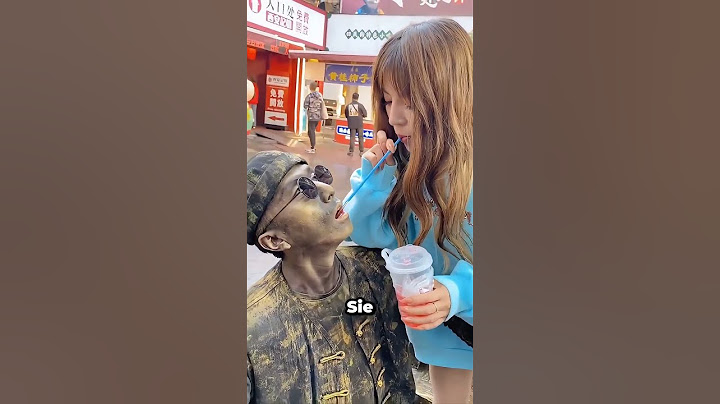 Was passiert wenn du eine Statue berührst und es ist ein Mensch?