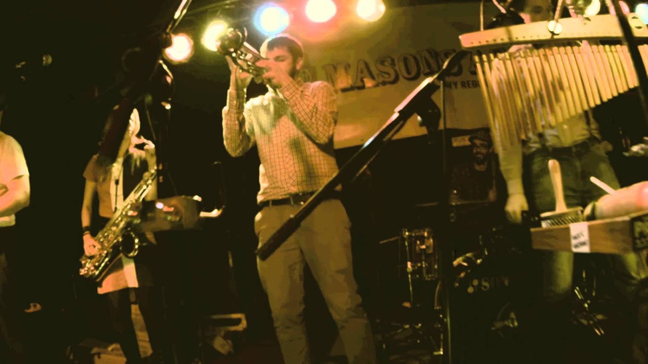 Ver Masons Arms - Diskobus {LIVEVIDEO @Underground Cologne} no YouTube Ver Masons Arms - Diskobus {LIVEVIDEO @Underground Cologne} no YouTube