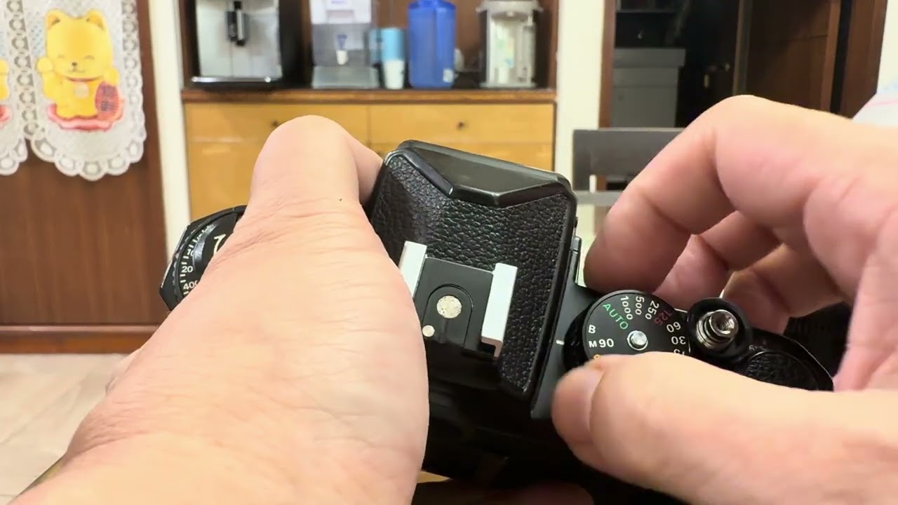 Nikon FE 0520 - YouTube