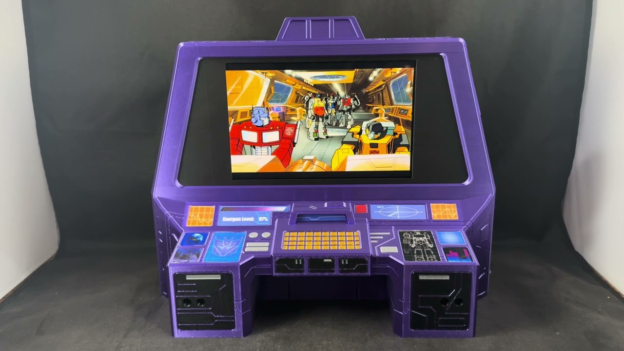Masterpiece Scaled Decepticon Computer Terminal with Working Screen