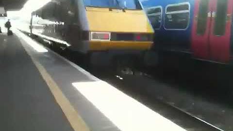 East Coast DVT Train, Departs From Peterborough Station.
