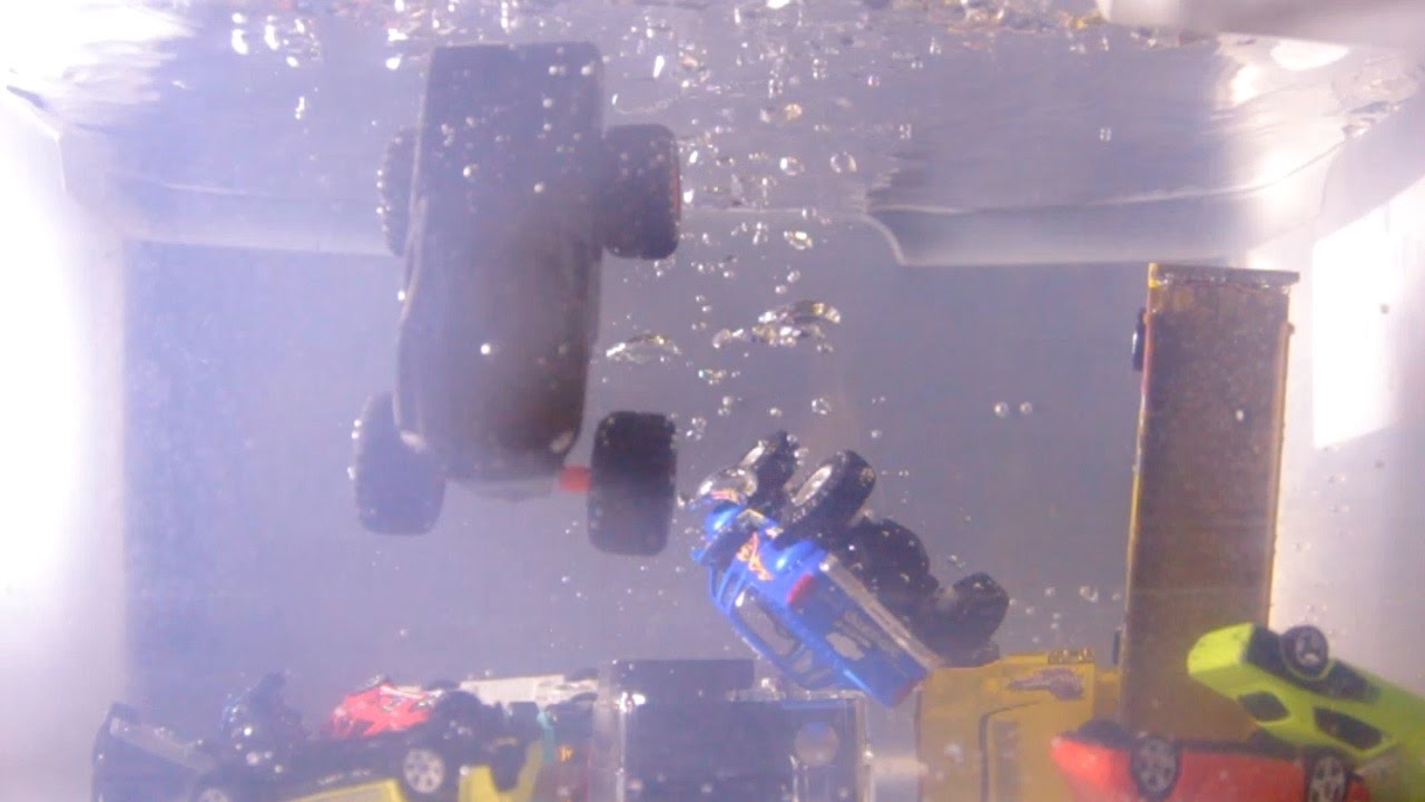 TOY CARS FOR KIDS! CRASHING INTO WATER! Hotwheels and MORE! YouTube