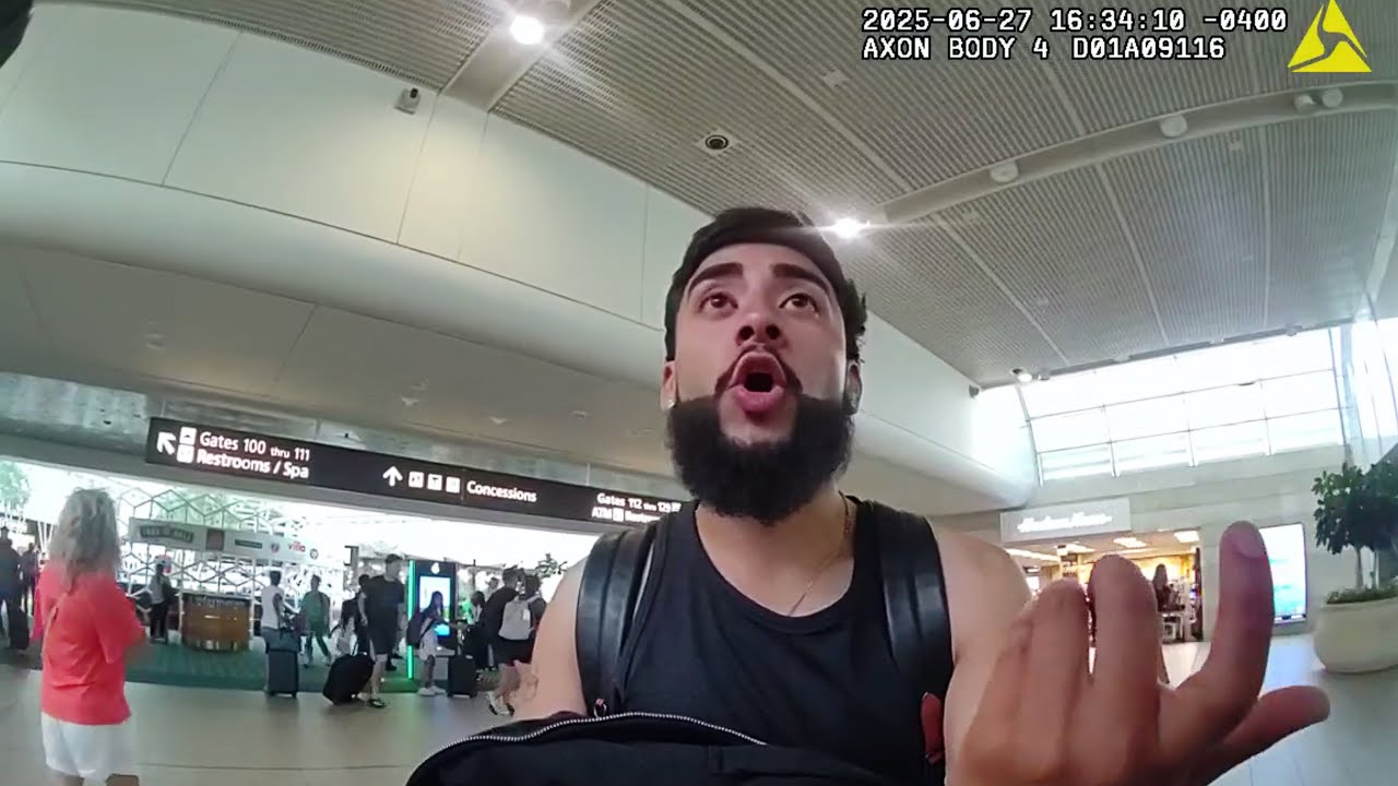 Мужчина, получивший право на посадку, отказался покидать аэропорт