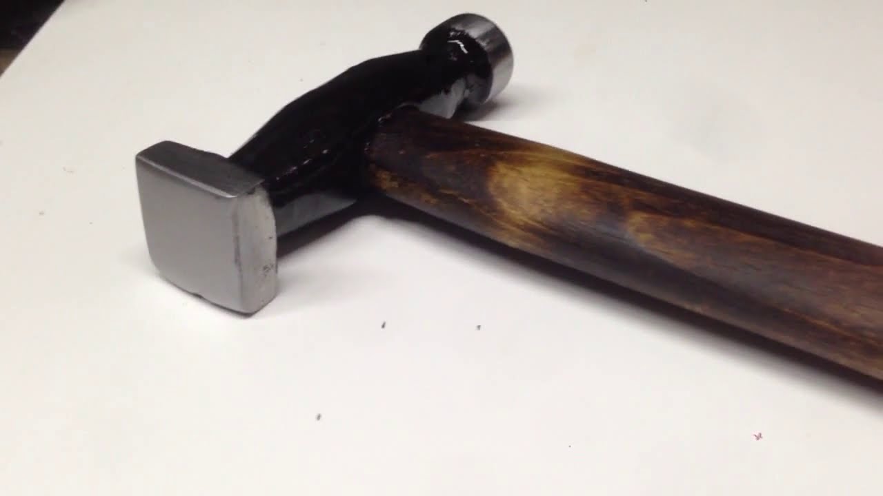 Hammer Without Rust Old rusty hammer restoration without power tools. Rust off. Renowacja ...