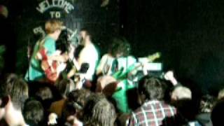 Pulled Apart By Horses - I Punched A Lion In The Throat