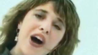 Video voorbeeld van "Suzi Quatro - I've Never Been In Love"