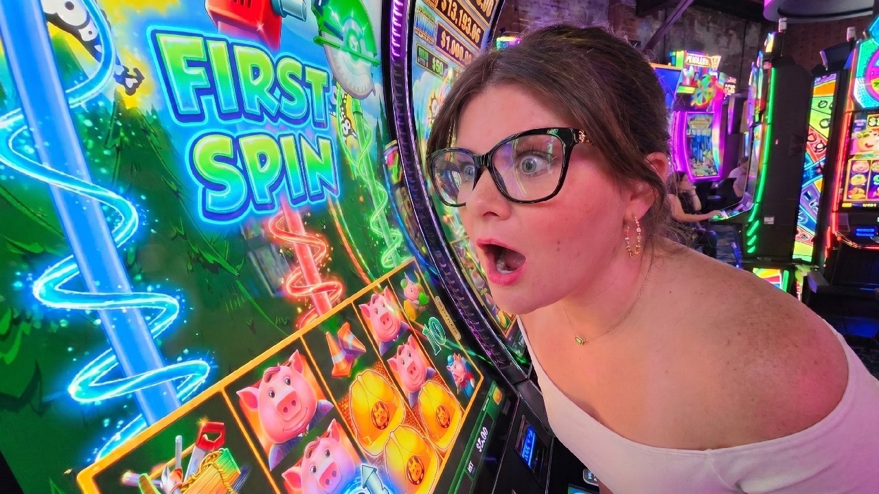 1st Spin Bonus Started STUFFING My Piggy Bank!