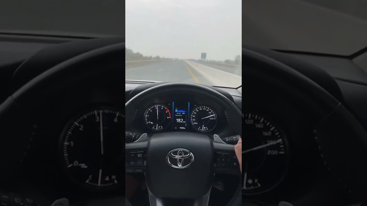 Toyota fortuner top speed 