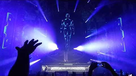 TRANSMISSION 2015 - Jorn Van Deynhoven