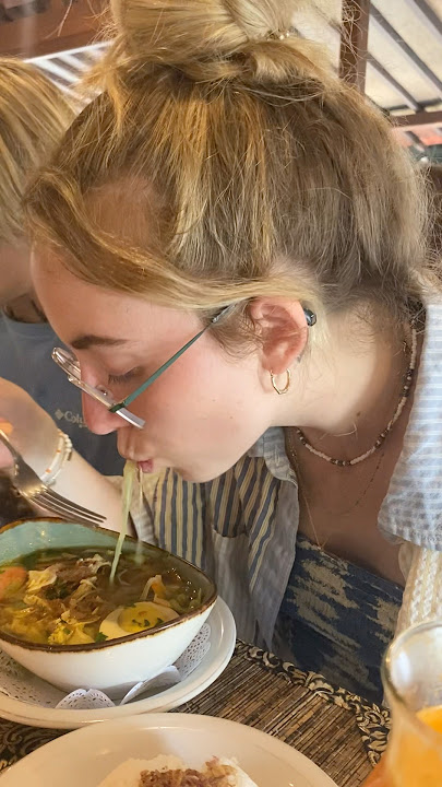 The first time a Canadian Caucasian ate chicken soto #food #Indonesianculinary #shorts