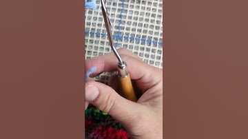 Want to know what latch hooking is all about?#howto latch hook #latchhooktutorial #latchhooking