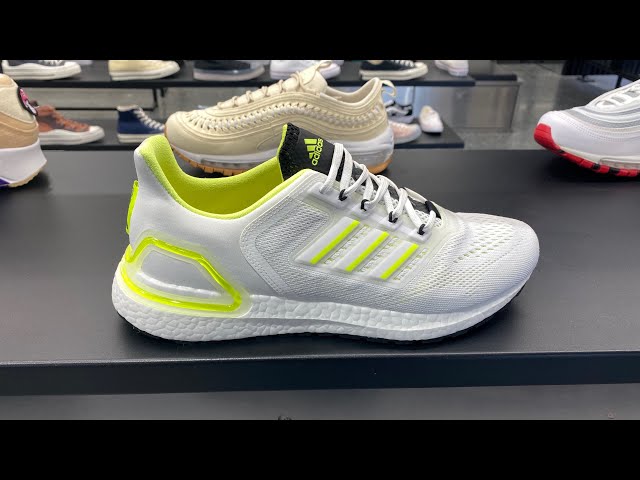 Adidas Ultraboost 20 Lab (Cloud White/Solar Yellow/Core Black