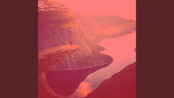 Pulsating Backdrops for Rejuvenating Massage