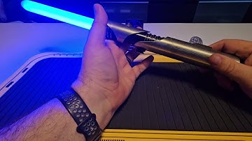 Atom Sabers Deepa installed for Dustin