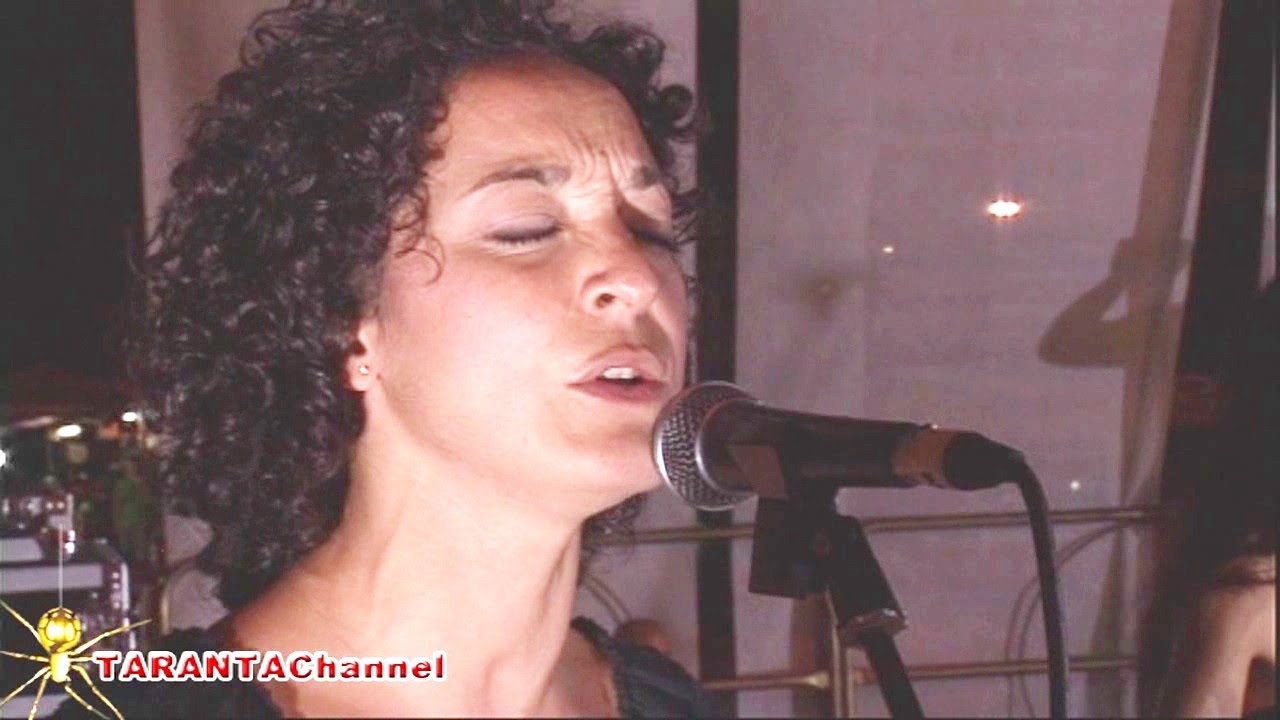 Baciu 'nvelenatu, Canzone icona della Pizzica Salentina di Zimbaria - Pizzica & Taranta in Salento