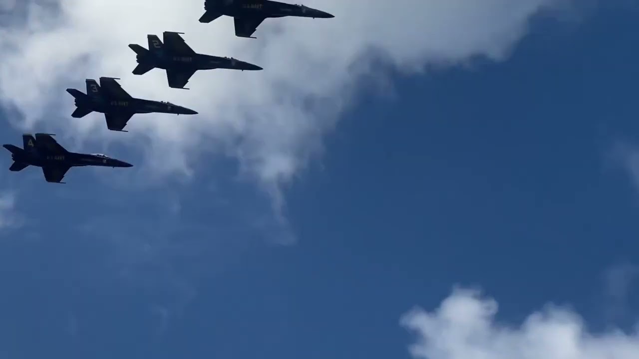 Blue Angels in Hawaii 2022!