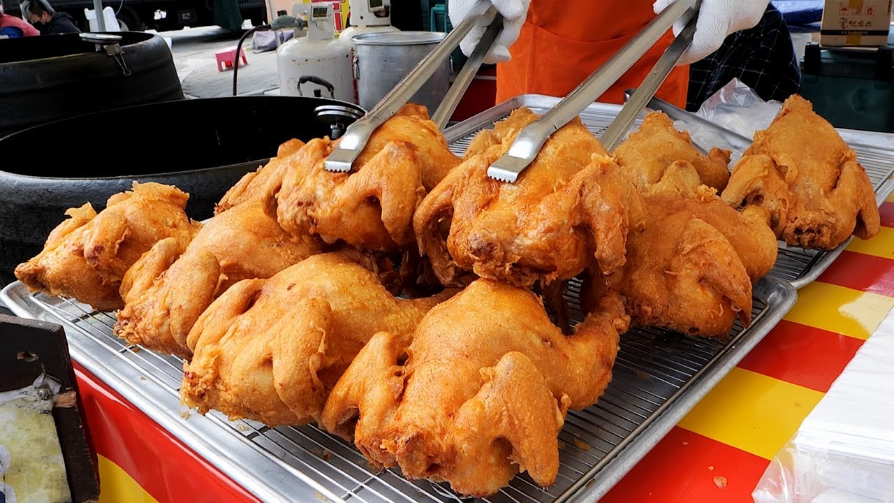⁣Cauldron Fried Chicken in Street Market / 가마솥 옛날통닭 / Korean Street Food