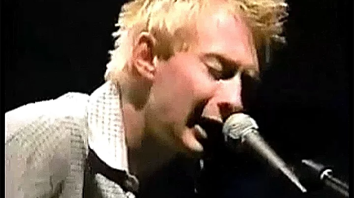 Radiohead - Fake Plastic Trees (Acoustic) | Japan 1995 (60fps, Cleaned Audio)