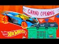 Draven crashes GRAND OPENING of the NEW DOWNTOWN HOT WHEELS CITY! | Hot Wheels City | Hot Wheels