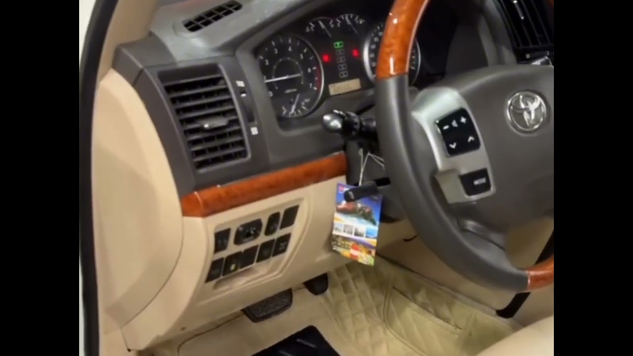 Toyota Land Cruiser V6 សាំង​ 2014 Full option មានសេវាកម្មរំលស់រថយន្ដ​ 031 50000 99
