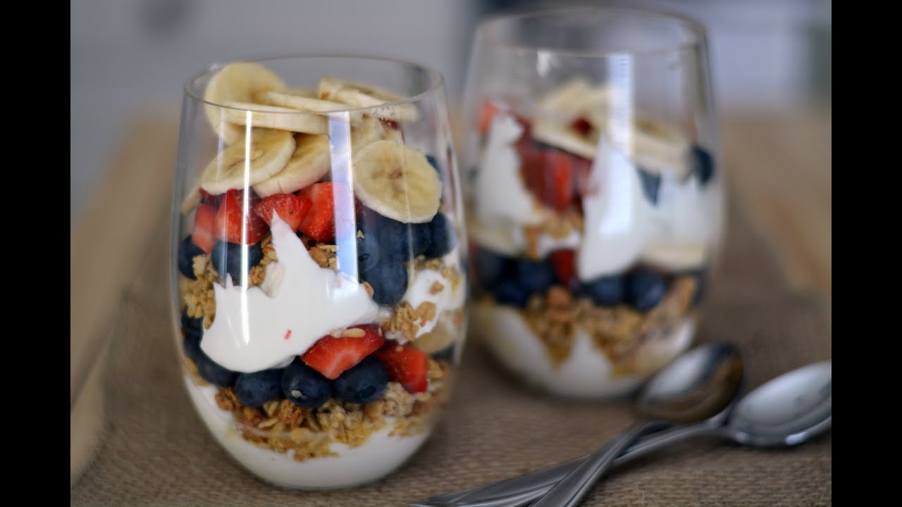 Resultado de imagen de yogurt con fruta avena