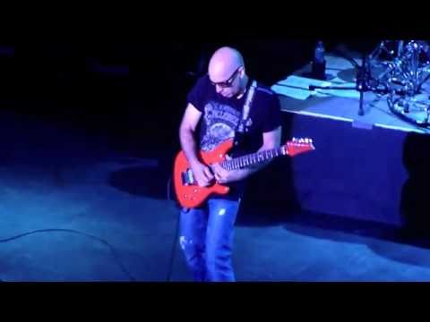 Joe Satriani Flying in a blue dream - Tour 1 november 2010 at 013 Tilburg the Netherlands