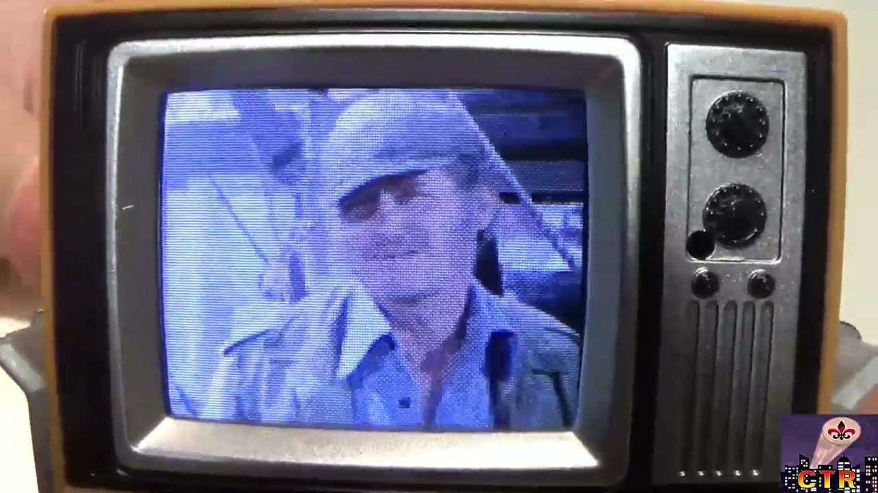 Basic Fun Tiny TV Jaws edition | Wal-Mart Exclusive | Cajun Toy Review