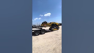 Why We Chose the Roadrunner CS Grader for Our Fleet 🚜 When it comes to grading, we know that a