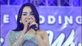 Buih Jadi Permadani | Lala Widi
