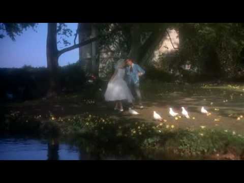 FRED ASTAIRE - He Loves And She Loves (Funny Face ...