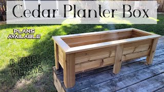 DIY Cedar flower box from fence pickets // Classic style and an easy How To - plans available