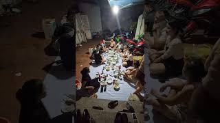 chả mấy khi về bà ngoại được ăn thịt thỏ