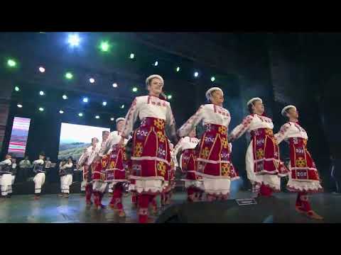 По гроздобер Ансамбъл Мездра Да останем богати