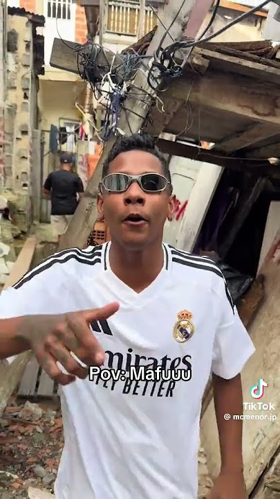 BRAZILIAN GUY SINGING🇧🇷🇧🇷🇧🇷#brazil#brazilsong#street#song#mafu#music#fyp#viral