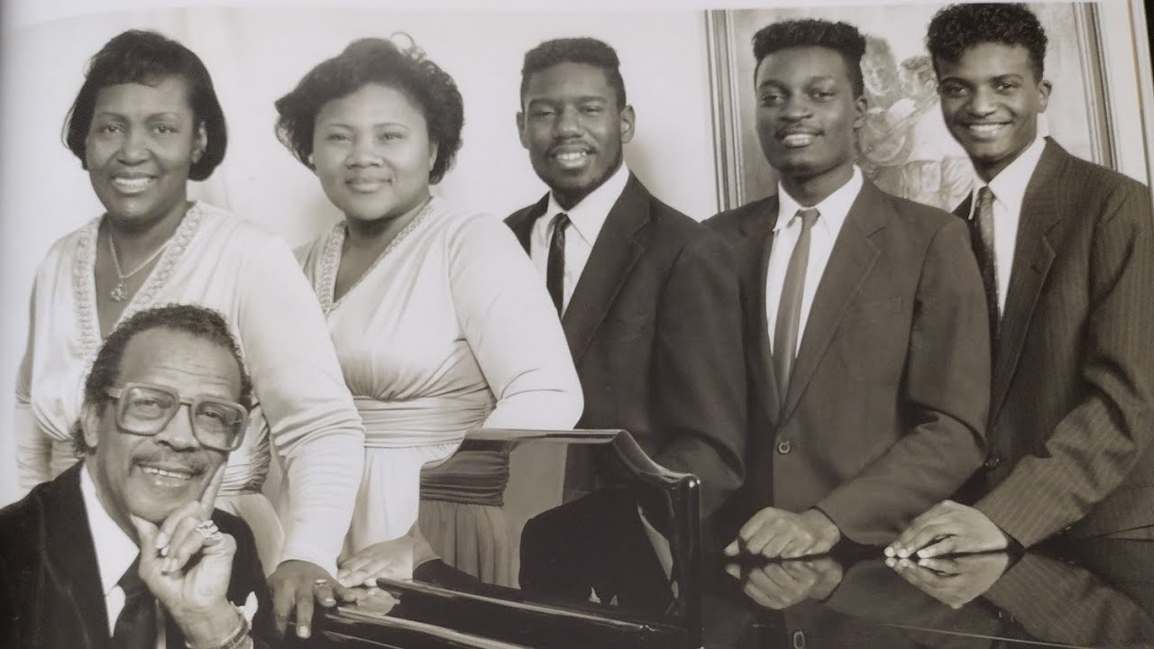 THE BATTLE OF THE GOSPEL GIANTS VOL. 12