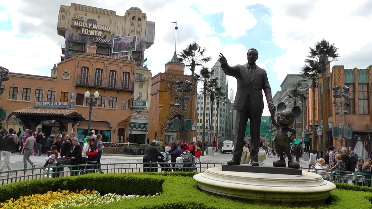 Production Courtyard (tour) at Disneyland Paris - YouTube