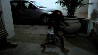 Leticia dançando On The Floor - Jennifer Lopez