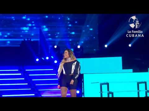 karol-g-en-vivo,-tusa,-miami