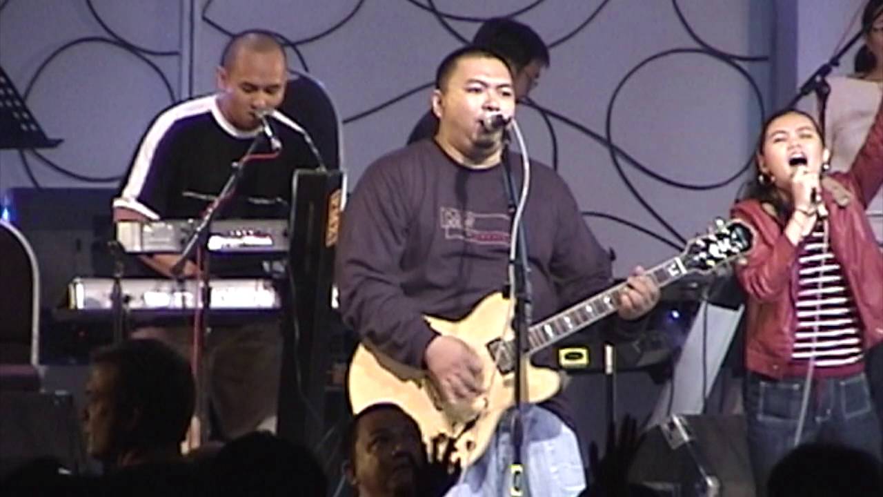 A short clip about 2003 VCF World Conference