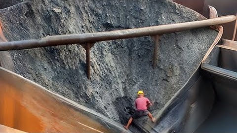Barge unloading 4220 tons of bauxite ore - Smooth and relaxing flow - Vlog of work on the barge