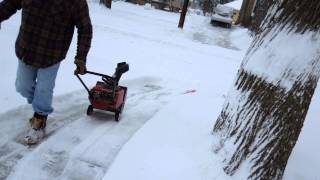 Toro CCR Powerlite 3.25hp Blowing snow